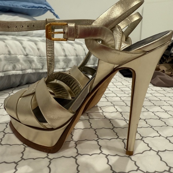 Golden sandals ysl size 39 and a half - Picture 3 of 7